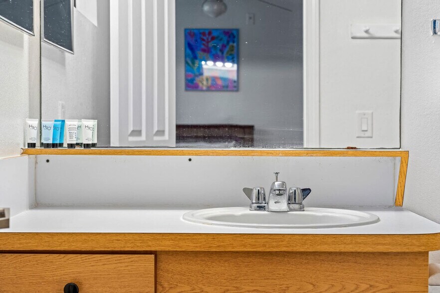 Building Photo - 15115 Buckhorn Ct