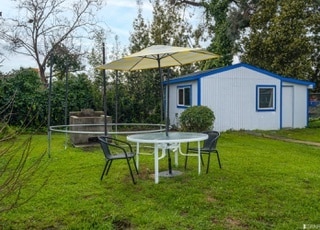 Building Photo - 9999 Empire Rd