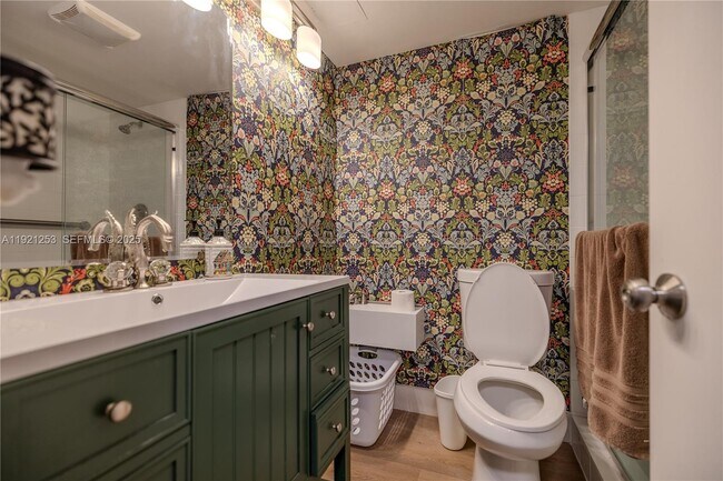 Building Photo - 2810 N 46th Ave