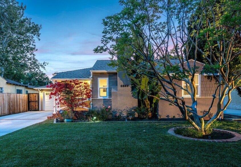 Primary Photo - 5865 Vesper Ave