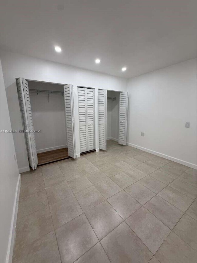 Building Photo - 25948 SW 132nd Ave