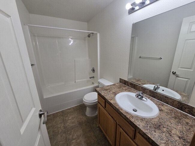 Building Photo - 514 Maylea Pl
