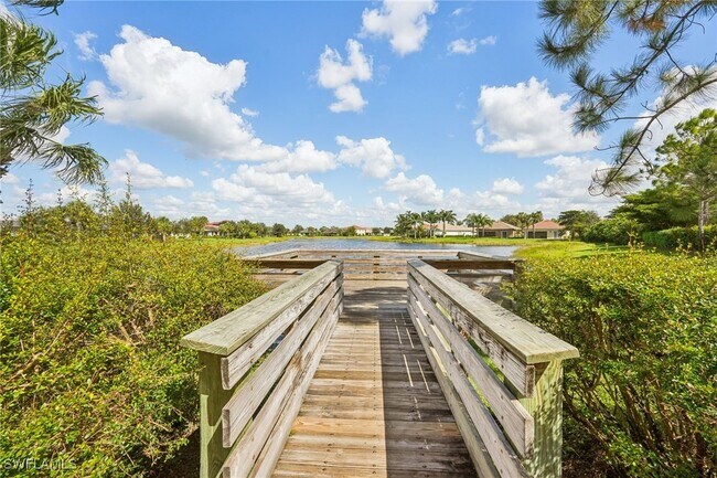 Building Photo - 2445 Orchard St