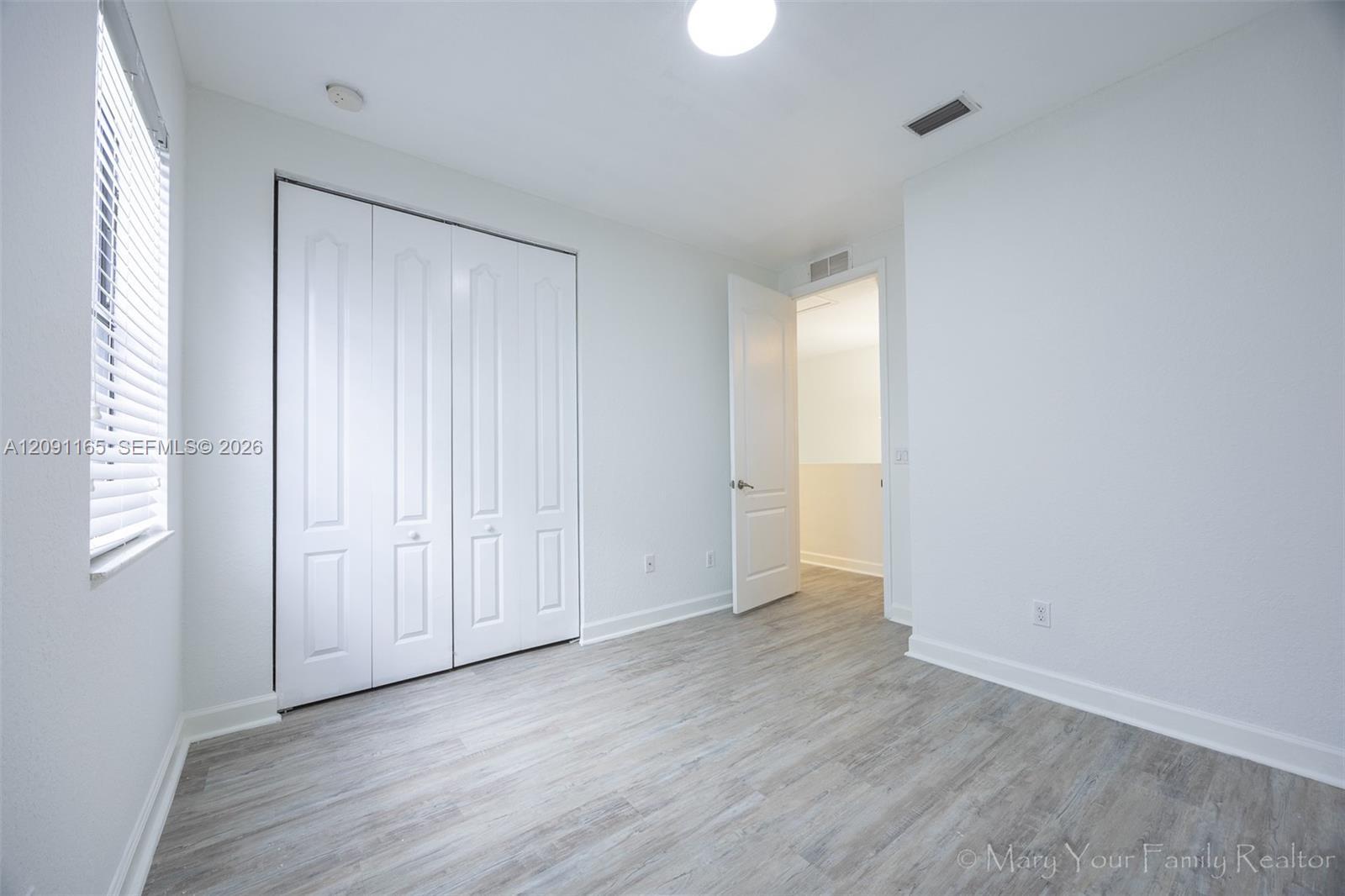 Building Photo - 3841 Aspen Leaf Dr