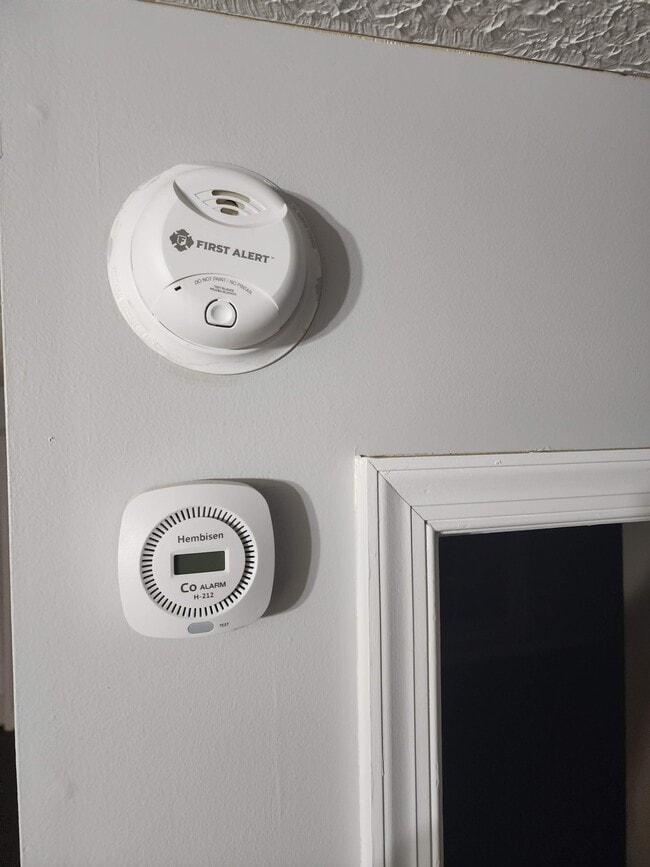 Building Photo - 10129 Oakton Terrace Rd