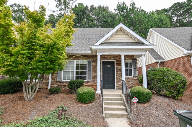 Building Photo - 1325 Cedar Shoals Dr