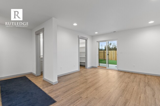 Building Photo - 346 Beechwood Way