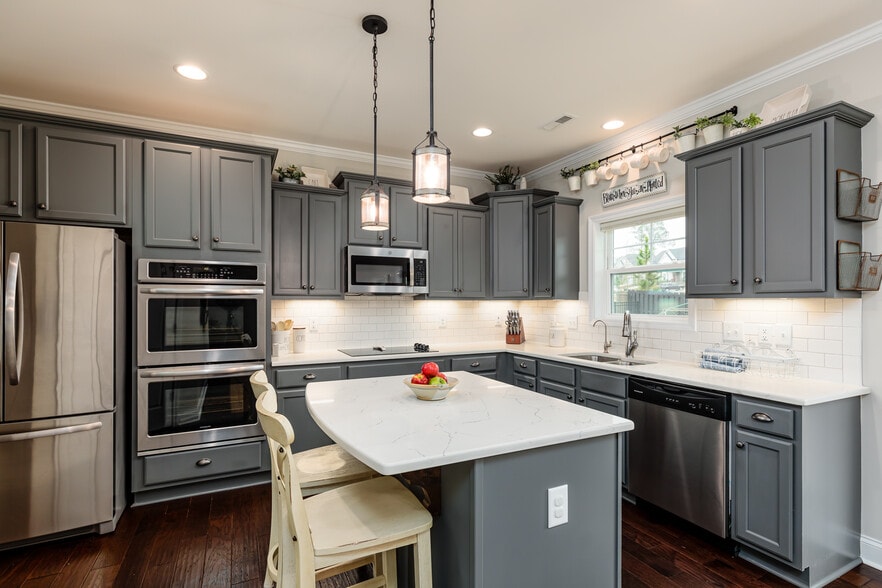 Building Photo - 205 Parrish Ln