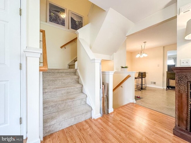 Building Photo - 14358 Haysickle Ct