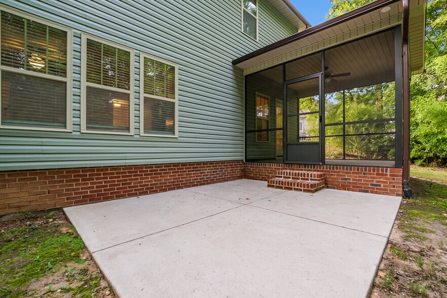 Building Photo - 39 Grand Manor Ct