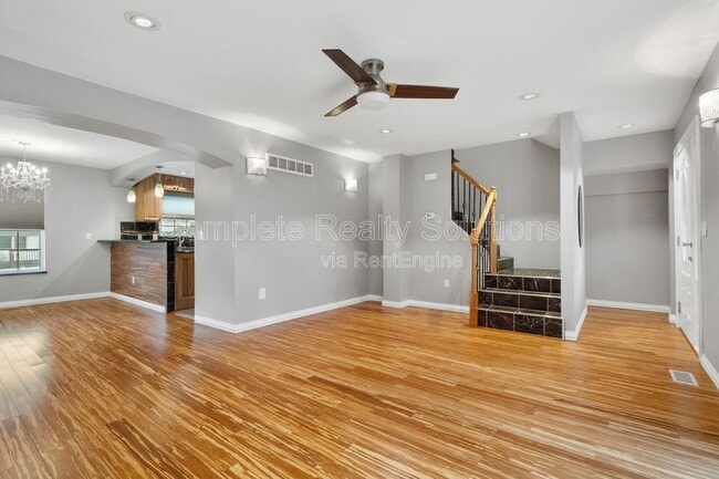 Building Photo - 5339 Vine Ave