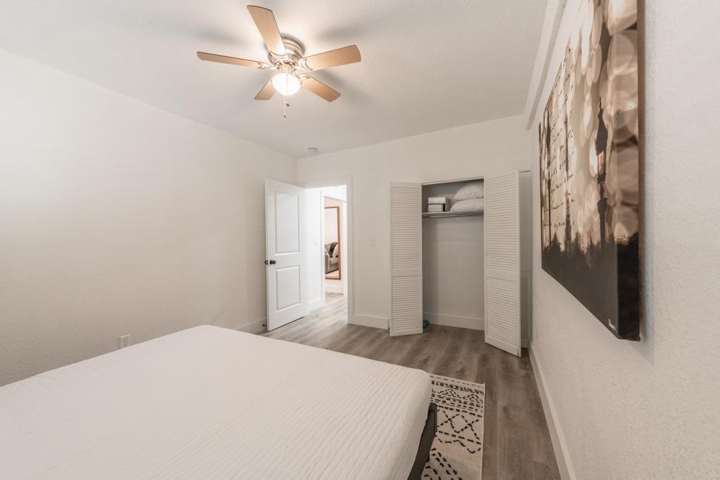 Building Photo - 1805 Briar Hill Dr