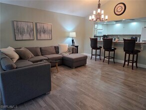 Building Photo - 22161 Tallwood Ct