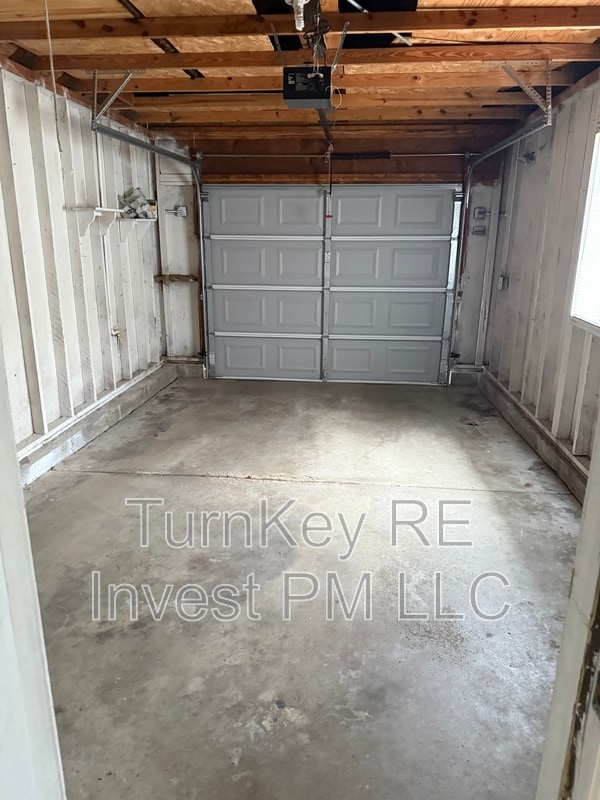 Building Photo - 1481 Andover Dr