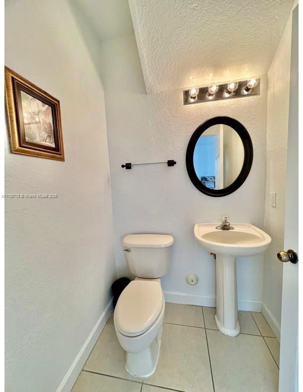 Building Photo - 3141 NE 3rd Dr