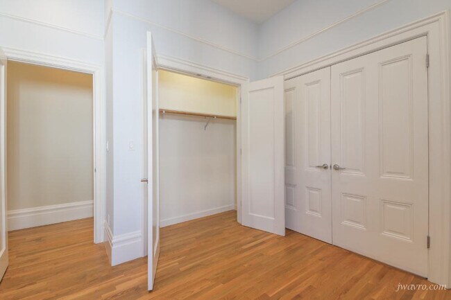 Building Photo - 2614 California St