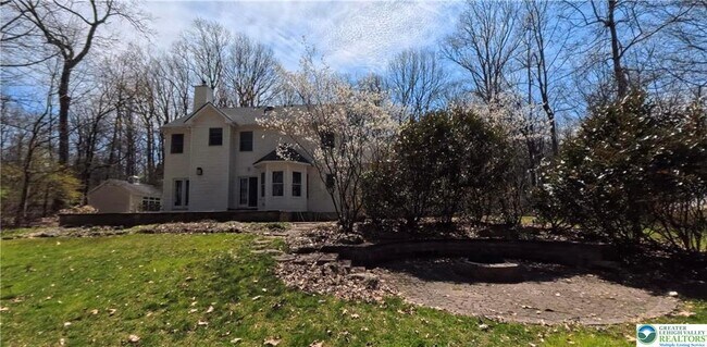 Building Photo - 5709 Fox Ln
