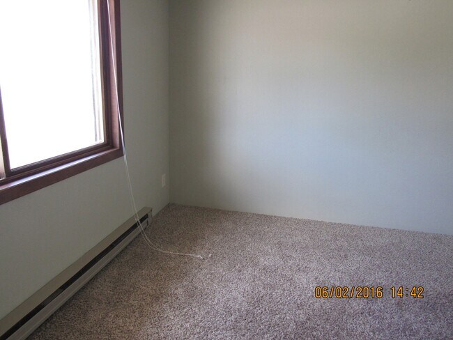 Building Photo - 749 Elder Ct