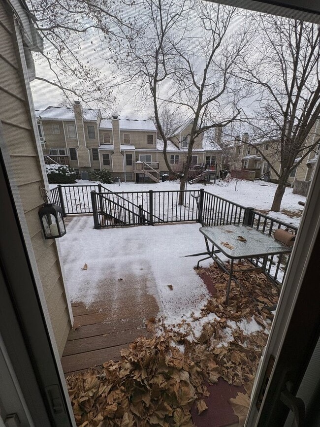 Building Photo - Price Drop!! Overland Park MidTerm or LongTerm Townhome 2/3-Bed, 3.5-Bath w/ GYM!! - Furnished or...