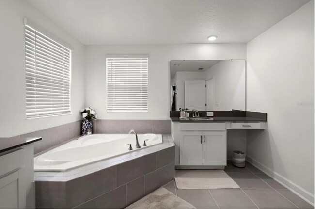 Building Photo - 11791 Language Wy