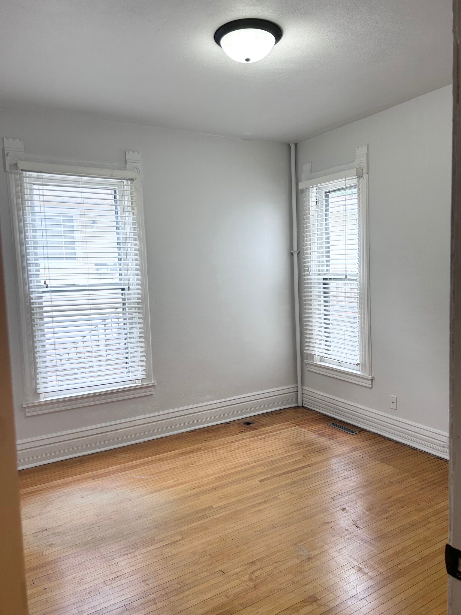 1st Bedroom - 212 7th Ave SE