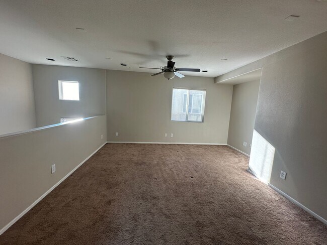 Building Photo - 10573 Danielson Ave
