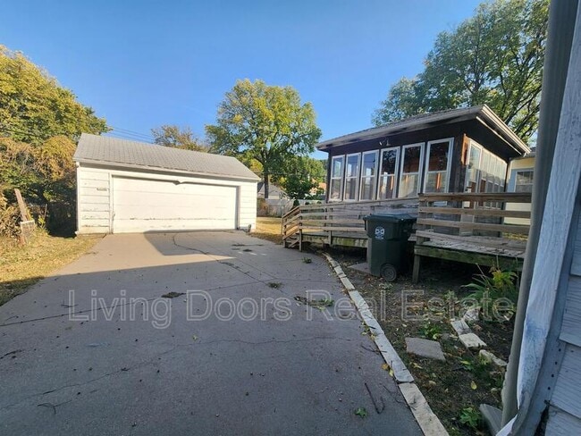 Building Photo - 1548 S 25th St