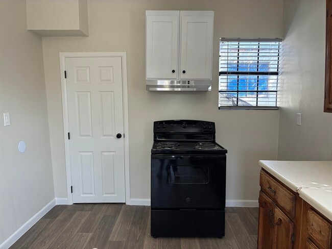 Building Photo - 1509 Monterrey Ave