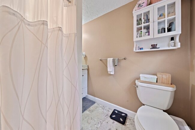 Building Photo - 20 Trayer Rd