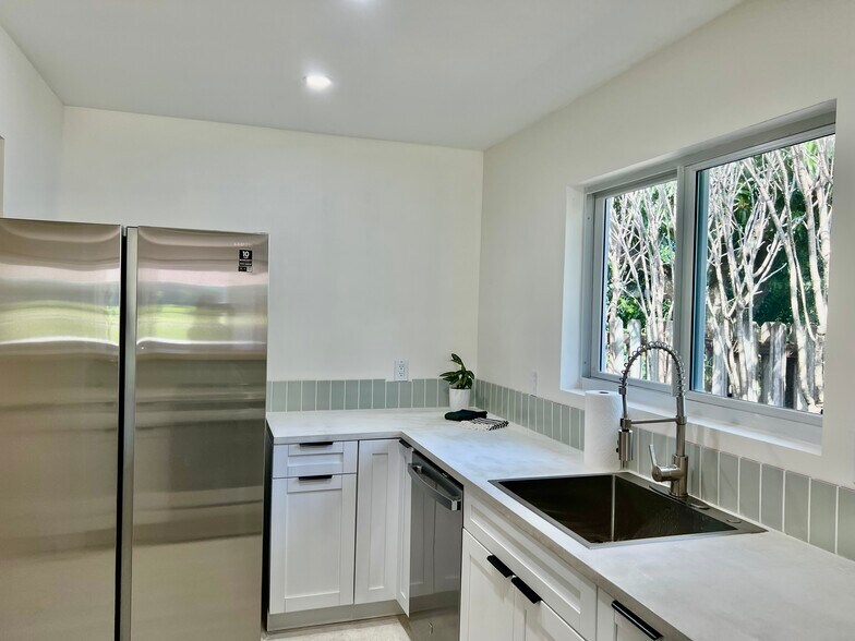 Building Photo - 1623 Johnson St