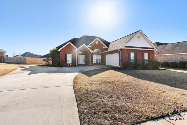 Building Photo - 601 Huntwood Ln