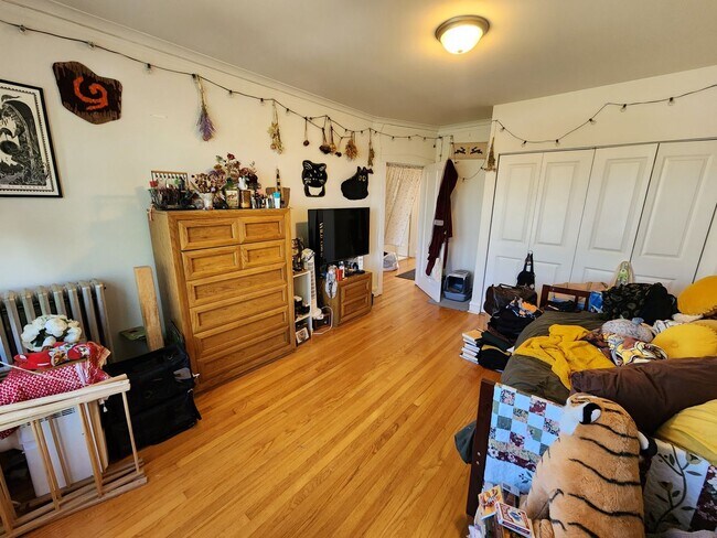 Building Photo - Spacious Updated 2 bed/1 bath in North Park
