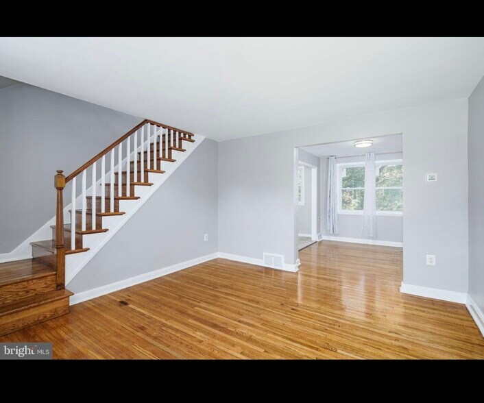 Building Photo - 6708 Montgomery Ave