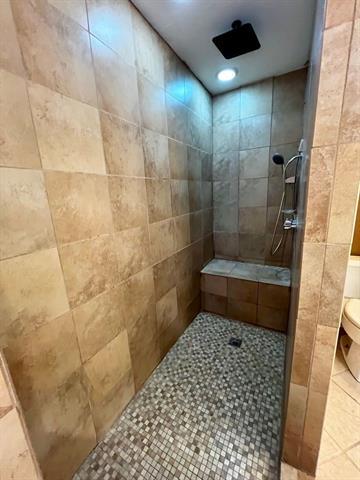 Building Photo - 4649 Oak Knoll St