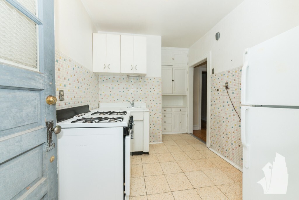 Building Photo - 3710 N Hoyne Ave