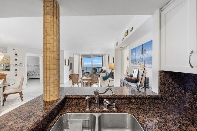 Building Photo - 6767 Collins Ave