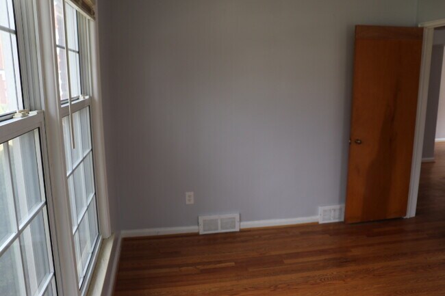 Bedroom - 21726 Snow Ave