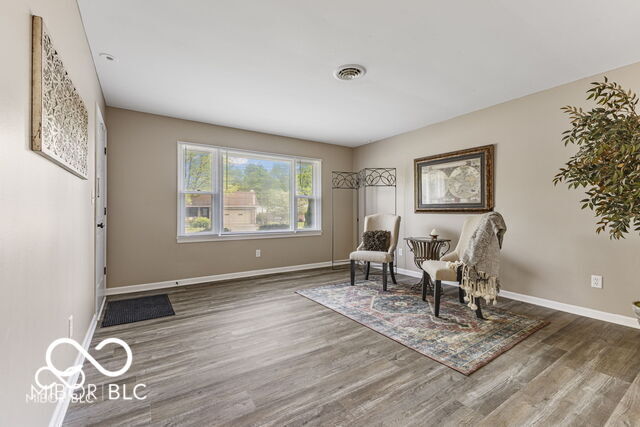 Building Photo - 298 Heritage Dr