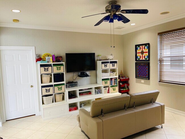 Building Photo - 6185 123rd Ln