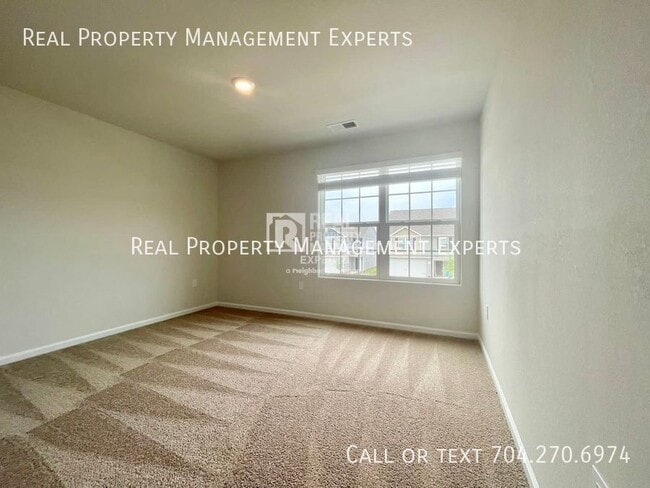 Building Photo - 9139 Creedmore Hills Dr