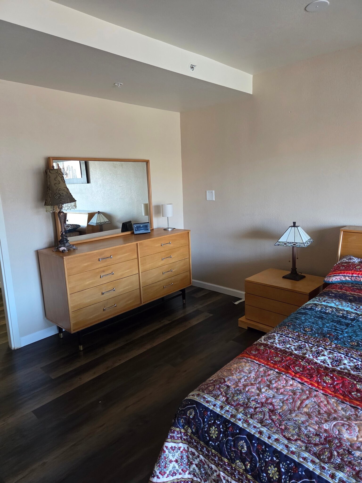 Building Photo - 417 E Kiowa St