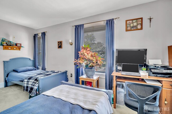 Building Photo - 314-316-316 Park Pl