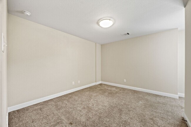 Building Photo - Brand New John Houston Townhome for Lease!