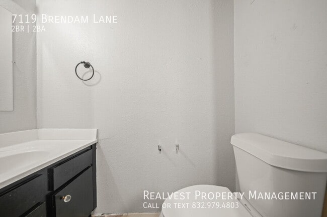 Building Photo - 7119 Brendam Ln