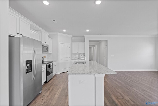 Building Photo - 14255 Leadenhall Ln