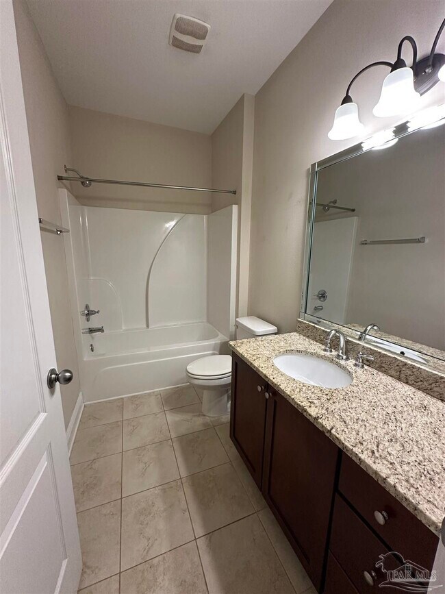 Building Photo - 8864 Spider Lily Way
