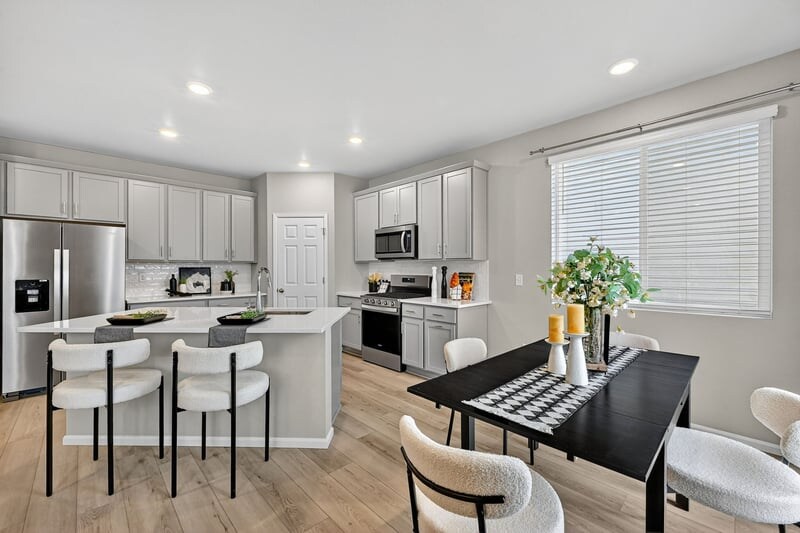 Building Photo - 13375 Valley Peak Dr