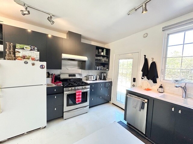 Building Photo - 1108 Electric Ave