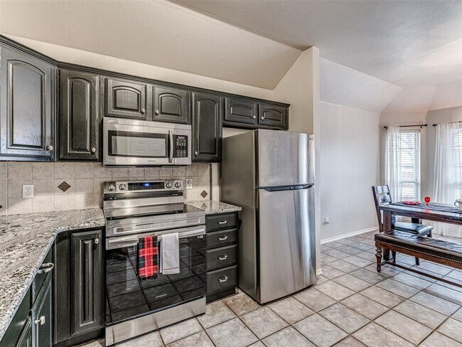Building Photo - Gated 3 Bed 2 Bath 2 Car home of The Villa...