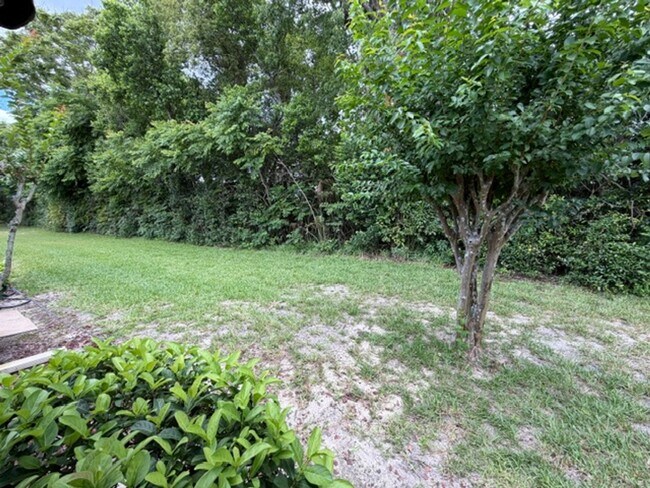 Building Photo - Orange City  - 2 Bedroom, 2 Bathroom – $1,550.00- 55+ Community